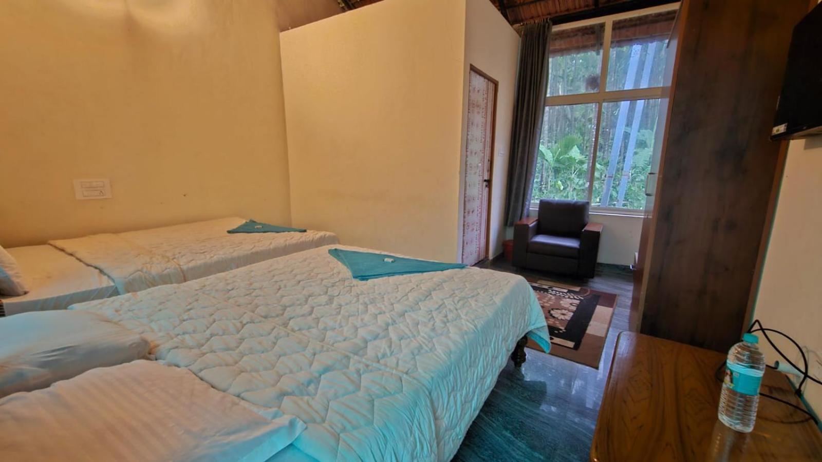 Parampara Resort Chikmagalur Kalasa Exterior photo